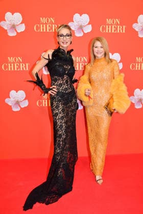 Isabella Huebner und Silke Popp beim Mon Cheri Barbara Tag Event am 4.12.2025 in der Residenz in Muenchen Mon Cheri Barbara Tag 2025 Event in Muenchen