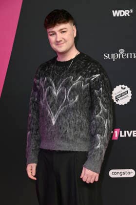 Niklas Dee bei der 26. Verleihung der 1Live Krone 2025 im Lokschuppen. Bielefeld, 04.12.2025