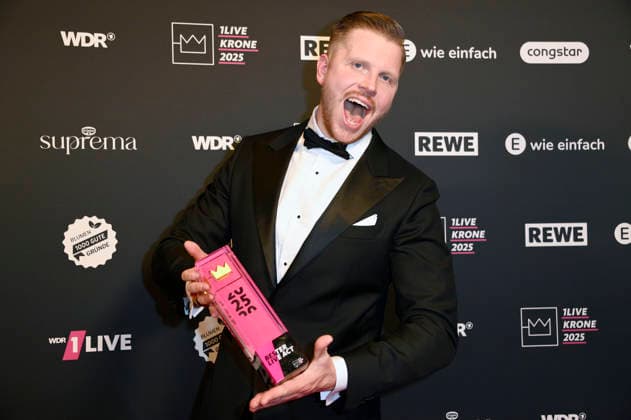 Finch bei der 26. Verleihung der 1Live Krone 2025 im Lokschuppen. Bielefeld, 04.12.2025