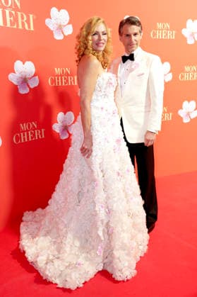 Sonya Kraus und Florian Odendahl beim Mon Cheri Barbara Tag 2025 in der Residenz. München, 04.12.2025