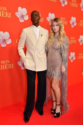 Bruce Darnell und Lottie Moss Mon Cheri Barbara Tag Charity Residenz München 04. Dezember 2025