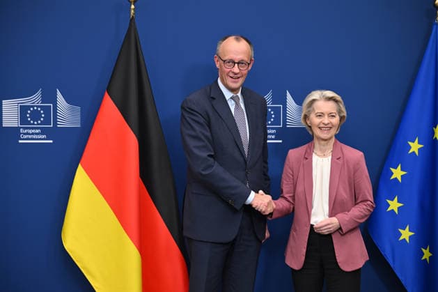 Friedrich Merz - Ursula von der Leyen meeting in Brussels BRUSSELS, BELGIUM - DECEMBER 5: President of the European Commission Ursula von der Leyen (R) meets with German Chancellor Friedrich Merz (L) in Brussels, Belgium on December 5, 2025. Dursun Aydemir Anadolu Brussels Belgium. Editorial use only. Please get in touch for any other usage.  Copyright: x2025xAnadoluxDursunxAydemirx