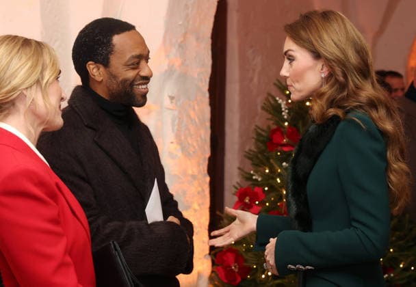 Members Of The Royal Family Attend The Together At Christmas Carol Service LONDON, ENGLAND - DECEMBER 05: Chiwetel Ejiofor speaks with Catherine, Princess of Wales at the Together At Christmas Carol Service at Westminster Abbey on December 05, 2025 in London, England. Led by The Princess and supported by The Royal Foundation, the annual event offered a chance to pause and reflect on the values of love, compassion, and the connections we share. The service also highlighted remarkable individuals from across the UK who have demonstrated extraordinary kindness, empathy, and support within their communities., Credit:Chris Jackson Avalon United Kingdom, England, London, Westminster Abbey Copyright: xChrisxJacksonx xAvalonx 1056773432
