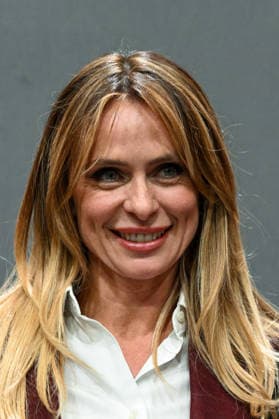 ITALY - PRESS CONFERENCE IN OCCASIONE DELLA PRESENTAZIONE DEL CONCERTO PER I POVERI AT THE VATICAN - 2025 12 5 Italy, Rome, Vatican, 2025 12 5.Serena Autieri during a Press conference for the Concert with the Poor. at the Vatican. Pictured are da sinista Don marco Frisina ,Serena Autieri, Michael Steven Bublé and Gualtiero Ventura EDITORIAL USE ONLY - NO BOOKS Copyright: xALESSIAxGIULIANIx