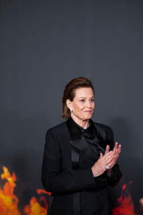 « Avatar: Fire And Ash » European Premiere - Paris Sigourney Weaver attends the Avatar: Fire And Ash European Premiere on December 05, 2025 in Boulogne-Billancourt, near Paris, France. Photo by Eliot Blondet ABACAPRES.COM Paris France France  Copyright: xBlondetxEliot ABACAx