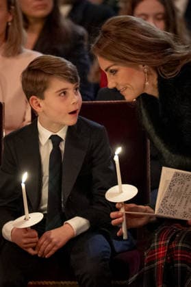 . 05 12 2025. London, United Kingdom. Prince William and Kate Middleton , the Prince and Princess of Wales, with their children Prince George, Princess Charlotte and Prince Louis at the Together at Christmas carol service at Westminster Abbey in London.  xPicturexbyxxi-Imagesx xPoolx IIM-26438-0054
