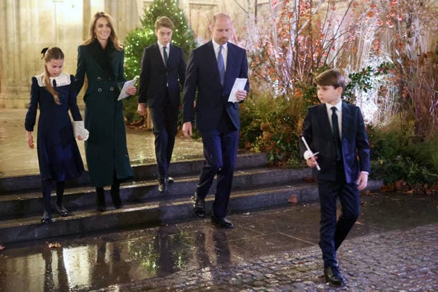 . 05 12 2025. London, United Kingdom. Prince William and Kate Middleton , the Prince and Princess of Wales, with their children Prince George, Princess Charlotte and Prince Louis at the Together at Christmas carol service at Westminster Abbey in London.  xPicturexbyxxi-Imagesx xPoolx IIM-26438-0084