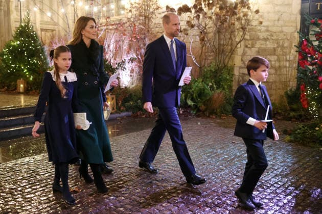 . 05 12 2025. London, United Kingdom. Prince William and Kate Middleton , the Prince and Princess of Wales, with their children Prince George, Princess Charlotte and Prince Louis at the Together at Christmas carol service at Westminster Abbey in London.  xPicturexbyxxi-Imagesx xPoolx IIM-26438-0087