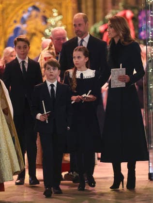 Members Of The Royal Family Attend The Together At Christmas Carol Service LONDON, ENGLAND - DECEMBER 05: Prince George of Wales, Prince Louis of Wales, Prince William, Prince of Wales, Princess Charlotte of Wales and Catherine, Princess of Wales depart from the Together At Christmas Carol Service at Westminster Abbey on December 05, 2025 in London, England. Led by The Princess and supported by The Royal Foundation, the annual event offered a chance to pause and reflect on the values of love, compassion, and the connections we share. The service also highlighted remarkable individuals from across the UK who have demonstrated extraordinary kindness, empathy, and support within their communities., Credit:Chris Jackson Avalon United Kin Copyright: xChrisxJacksonx xAvalonx 1056828400