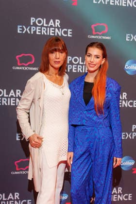 Premiere - POLAR EXPERIENCE - Die Immersive Ausstellung über die Arktis und Antarktis - Katrin Gömann-Elsner und Luisa Lulu Gömann bei der Weltpremiere von POLAR EXPERIENCE - Die Immersive Ausstellung über die Arktis und Antarktis in der Arena Berlin am 05.12.2025. Copyright: xEventpressxKochanx