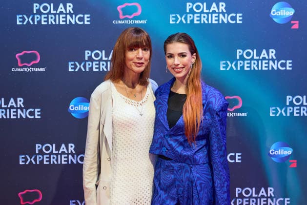Katrin Goemann Elsner und Luisa Lulu Goemann -Eroeffnung der Ausstellung POLAR EXPERIENCE- Die Immersive Ausstellung ueber die Arktis und Antarktis in der Arena Berlin am 05.12.2025. Eroeffnung Polar Experience
