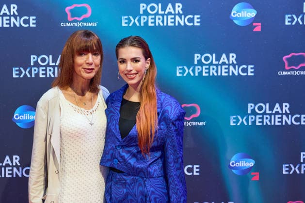 Katrin Goemann Elsner und Luisa Lulu Goemann -Eroeffnung der Ausstellung POLAR EXPERIENCE- Die Immersive Ausstellung ueber die Arktis und Antarktis in der Arena Berlin am 05.12.2025. Eroeffnung Polar Experience