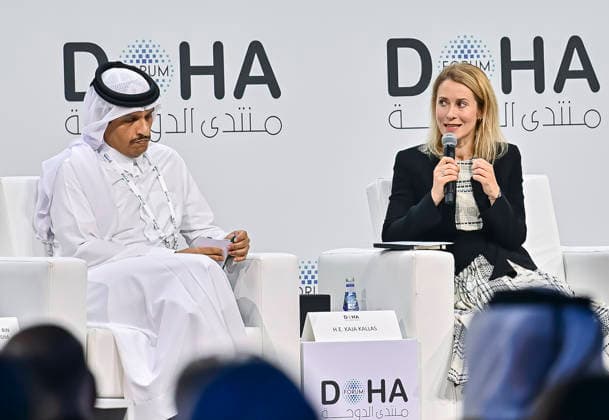 Doha Forum 2025 Kaja Kallas, (R) High Representative for Foreign Affairs and Security Policy & Vice President, European Commission, takes part in a panel discussion during the 23rd edition of the Doha Forum 2025 at the Sheraton Grand Doha Resort & Convention Hotel in Doha, Qatar, on December 6, 2025. DOHA Qatar Copyright: xNOUSHADxTHEKKAYILx