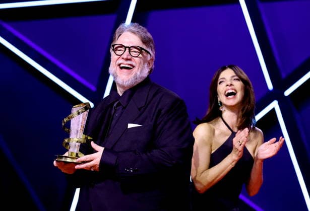 Guillermo Del Toro et Maribel Verdú Tribute to Guillermo Del Toro as part of the 22nd Marrakech International Film Festival on December 5, 2025 Dominique Jacovides Bestimage Tribute to Guillermo Del Toro as part of the 22nd Marrakech International Film Festival on December 5, 2025 Marrakech Morocco  Copyright: xDOMINIQUExJACOVIDESx xBESTIMAGExDOMINIQUExJACOVIDESx xBESTIMAGEx