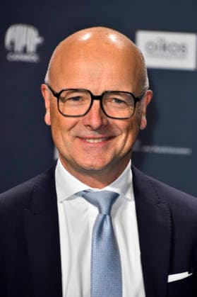 ABBduesseldorf: Karsten Schwanke deutscher Meteorologe und Fernsehmoderator zu Gast auf dem blauen Teppich bei der 18.Verleihung Deutscher Nachhaltigkeitspreis 2025 im Maritim Hotel am 05.12.2025 NRW Deutschland