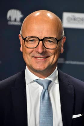 ABBduesseldorf: Karsten Schwanke deutscher Meteorologe und Fernsehmoderator zu Gast auf dem blauen Teppich bei der 18.Verleihung Deutscher Nachhaltigkeitspreis 2025 im Maritim Hotel am 05.12.2025 NRW Deutschland