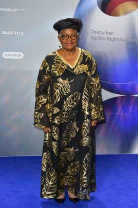 ABBduesseldorf: Ngozi Okonjo-Iweala is the seventh Director-General of the WTO zu Gast auf dem blauen Teppich bei der 18.Verleihung Deutscher Nachhaltigkeitspreis 2025 im Maritim Hotel am 05.12.2025 NRW Deutschland