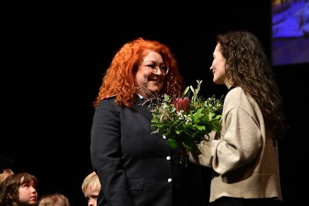 Antje Steiner und Constanze Geier bei der Feierstunde zur Verleihung des Meridian des Ehrenamtes im Gerhart-Hauptmann-Theater Görlitz. Görlitz, 05.12.2025 Copyright: xMatthiasxWehnertx