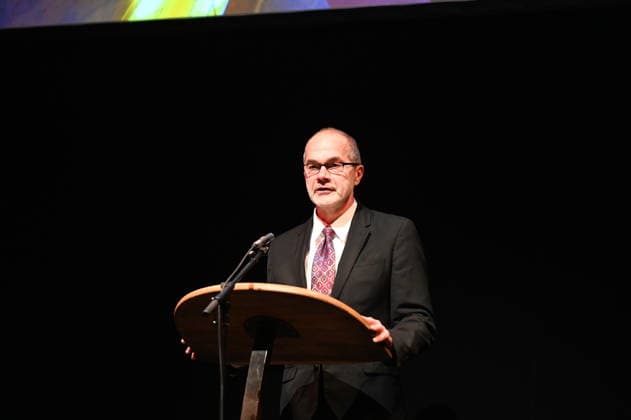 Reinhard Seeliger bei der Feierstunde zur Verleihung des Meridian des Ehrenamtes im Gerhart-Hauptmann-Theater Görlitz. Görlitz, 05.12.2025 Copyright: xMatthiasxWehnertx
