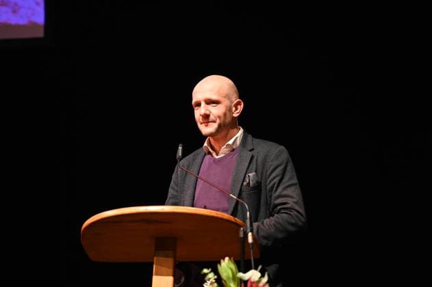 Stephan Meyer bei der Feierstunde zur Verleihung des Meridian des Ehrenamtes im Gerhart-Hauptmann-Theater Görlitz. Görlitz, 05.12.2025 Copyright: xMatthiasxWehnertx