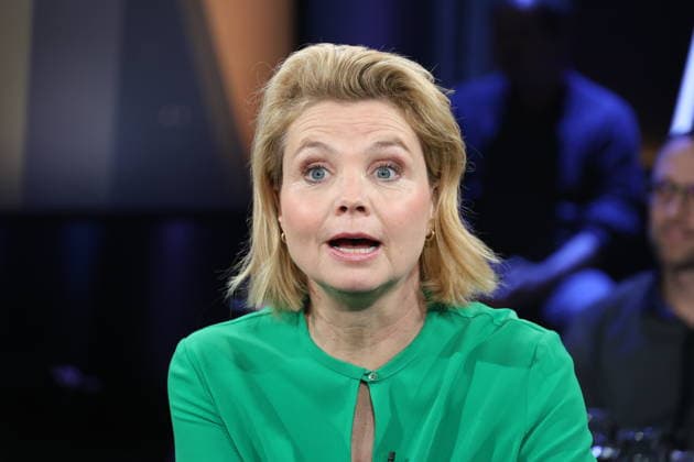 Annette Frier, Schauspielerin, zu Gast in der NDR Talk Show am 5.12.2025, Fototermin vor der Sendung im 3. Programm des NDR Fernsehen im Fernsehstudio Hamburg Lokstedt
