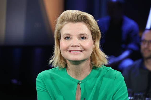 Annette Frier, Schauspielerin, zu Gast in der NDR Talk Show am 5.12.2025, Fototermin vor der Sendung im 3. Programm des NDR Fernsehen im Fernsehstudio Hamburg Lokstedt