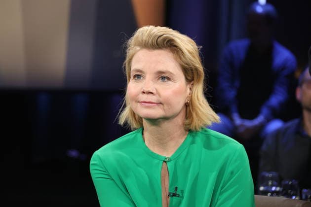 Annette Frier, Schauspielerin, zu Gast in der NDR Talk Show am 5.12.2025, Fototermin vor der Sendung im 3. Programm des NDR Fernsehen im Fernsehstudio Hamburg Lokstedt