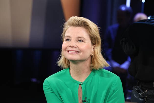 Annette Frier, Schauspielerin, zu Gast in der NDR Talk Show am 5.12.2025, Fototermin vor der Sendung im 3. Programm des NDR Fernsehen im Fernsehstudio Hamburg Lokstedt