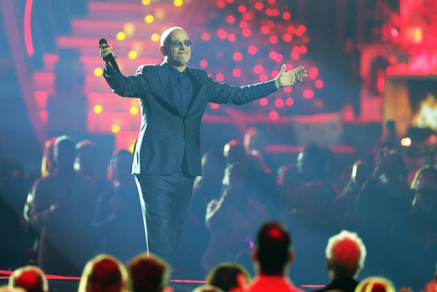 Die große Weihnachtsshow 2025 Eros Ramazzotti (italienischer Popsänger, Songwriter und Musikproduzent). Die große Weihnachtsshow präsentiert von Giovanni Zarrella. ZDF-Live Sendung vom 04.12.2025 in der Baden-Arena Offenburg. Offenburg, Baden-Württemberg, Deutschland.