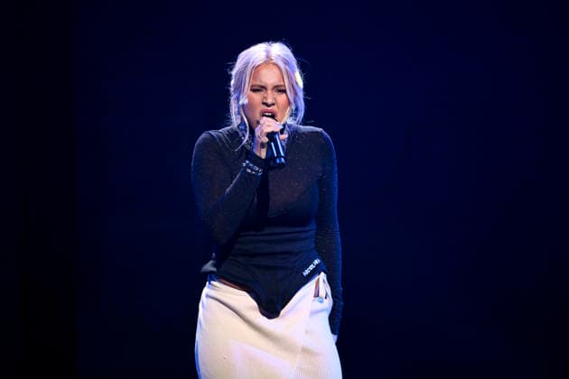 STOCKHOLM, SWEDEN 20251206 Nicolina Mercedes Brandström performs So Will I 100 Billion X by Hillsong United during the final of Idol 2025 STOCKHOLM SWEDEN x10060x  Copyright: xHenrikxMontgomery TTx IDOL 2025 aU8085Q43BI