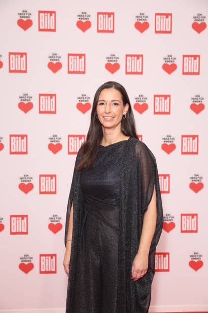 Spengala - Ein Herz für Kinder 2025 - PÄ±nar Atalay bei der TV-Spendengala Ein Herz für Kinder im Studio Adlershof am 06.12.2025 in Berlin. Copyright: xEventpressxKochanx