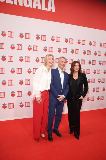 Spengala - Ein Herz für Kinder 2025 - Britta Heidemann, Hannes Jaenicke und Katarina Witt bei der TV-Spendengala Ein Herz für Kinder im Studio Adlershof am 06.12.2025 in Berlin. Copyright: xEventpressxKochanx