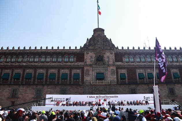 Mexican President Claudia Sheinbaum leads Seven years of transformation in Mexico City MEXICO CITY, MEXICO - DECEMBER 06: Mexican President Claudia Sheinbaum speaks during the massive rally named Seven years of transformation at the Zocalo main square, in Mexico City, Mexico on December 06, 2025. The event which drew hundreds of thousands of people was held to celebrate seven years of MORENA party in power. Daniel Cardenas Anadolu Mexico City Mexico. Editorial use only. Please get in touch for any other usage.  Copyright: x2025xAnadoluxDanielxCardenasx