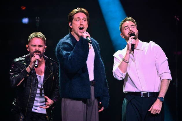 STOCKHOLM, SWEDEN 20251206 The music group E M D Erik, Mattias, Danny perform as an interlude during the final of Idol 2025 STOCKHOLM SWEDEN x10060x  Copyright: xHenrikxMontgomery TTx IDOL 2025 RVZx83Ph_5c