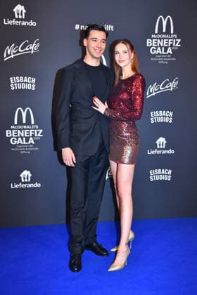 Diego Pooth und Louisa Buescher bei der Benefiz Gala zugunsten der McDonalds Kinderhilfe Stiftung am 6.12.2025 in Muenchen McDonalds Benefiz Gala 2025 in Muenchen