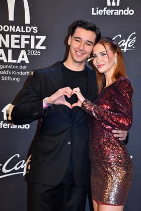 Diego Pooth und Louisa Buescher bei der Benefiz Gala zugunsten der McDonalds Kinderhilfe Stiftung am 6.12.2025 in Muenchen McDonalds Benefiz Gala 2025 in Muenchen