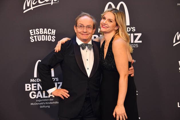Wigald Boning und Teresa Boning bei der Benefiz Gala zugunsten der McDonalds Kinderhilfe Stiftung am 6.12.2025 in Muenchen McDonalds Benefiz Gala 2025 in Muenchen