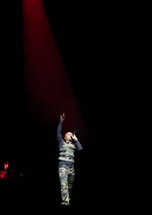 06.12.2025, xlakx, Entertainment Musik, Luciano Still Human Tour 2025 v.l. Der Rapper Luciano (buergerll. Patrick Großmann) steht bei seiner Still Human Tour 2025 auf der Buehne in der Uber Arena Berlin. Berlin