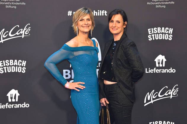 Barbara Hahlweg und Petra Glinski bei der 20. McDonald s Benefiz Gala zugunsten der McDonald s Kinderhilfe Stiftung in den Eisbach Studios. München, 06.12.2025