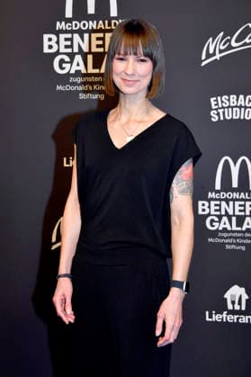 Christina Stürmer bei der 20. McDonald s Benefiz Gala zugunsten der McDonald s Kinderhilfe Stiftung in den Eisbach Studios. München, 06.12.2025