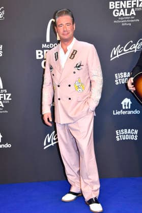 Sasha als Dick Brave bei der 20. McDonald s Benefiz Gala zugunsten der McDonald s Kinderhilfe Stiftung in den Eisbach Studios. München, 06.12.2025