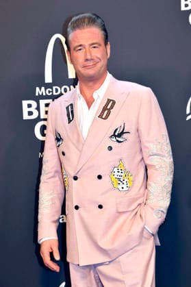 Sasha als Dick Brave bei der 20. McDonald s Benefiz Gala zugunsten der McDonald s Kinderhilfe Stiftung in den Eisbach Studios. München, 06.12.2025