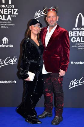 Tom Lehel mit Ehefrau Dany Lehel bei der 20. McDonald s Benefiz Gala zugunsten der McDonald s Kinderhilfe Stiftung in den Eisbach Studios. München, 06.12.2025