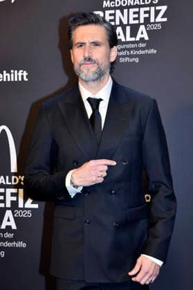 Tom Beck bei der 20. McDonald s Benefiz Gala zugunsten der McDonald s Kinderhilfe Stiftung in den Eisbach Studios. München, 06.12.2025
