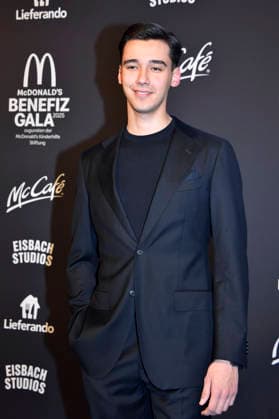 Diego Pooth bei der 20. McDonald s Benefiz Gala zugunsten der McDonald s Kinderhilfe Stiftung in den Eisbach Studios. München, 06.12.2025