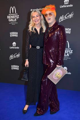 Saskia Greipl-Kostantinidis und Julian F.M. Stoeckel bei der 20. McDonald s Benefiz Gala zugunsten der McDonald s Kinderhilfe Stiftung in den Eisbach Studios. München, 06.12.2025