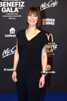 Christina Stürmer bei der 20. McDonald s Benefiz Gala zugunsten der McDonald s Kinderhilfe Stiftung in den Eisbach Studios. München, 06.12.2025