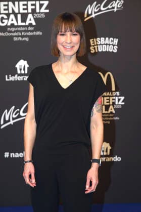 Christina Stürmer bei der 20. McDonald s Benefiz Gala zugunsten der McDonald s Kinderhilfe Stiftung in den Eisbach Studios. München, 06.12.2025