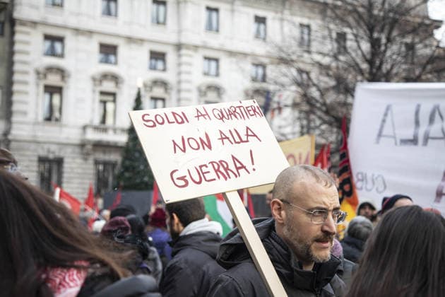 Milan, Piazza della Scala, On the occasion of the premiere at La Scala of A Lady Macbeth in the Mtsensk District by Dmitry Shostakovich. for the 2025-2026 season, Presidium The ceasefire is a Zionist lie, genocide and ethnic cleansing continue. Let s bring solidarity to the center of Milan! With CUB, Association of Palestinians in Italy (API), in a separate part the CIGL presidium and some musicians of the Teatro alla Scala play  Copyright: xFrancescoxEnriquezx xipa-agency.netx xFrancescoxEnriquezx IPA_Agency_IPA68873462