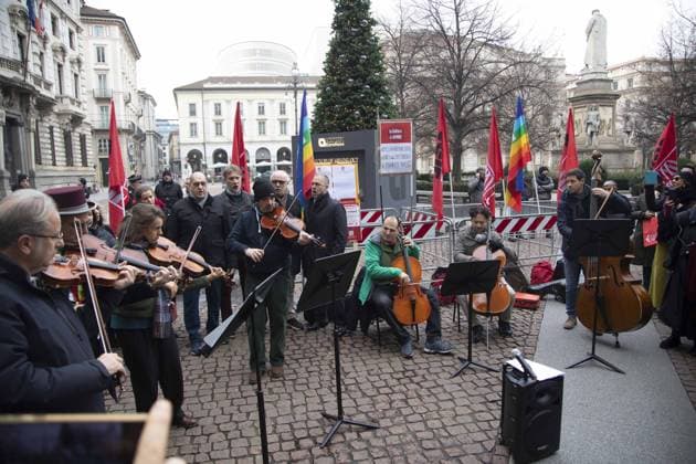 Milan, Piazza della Scala, On the occasion of the premiere at La Scala of A Lady Macbeth in the Mtsensk District by Dmitry Shostakovich for the 2025-2026 season, a demonstration The ceasefire is a Zionist lie, the genocide and ethnic cleansing continue. Let s bring solidarity to the center of Milan! With CUB, the Palestinian Association in Italy (API), in a separate area, the CIGL demonstration and some musicians from the Teatro alla Scala will play Choir of Jewish Slaves, Va Pensiero  Copyright: xFrancescoxEnriquezx xipa-agency.netx xFrancescoxEnriquezx IPA_Agency_IPA68873508